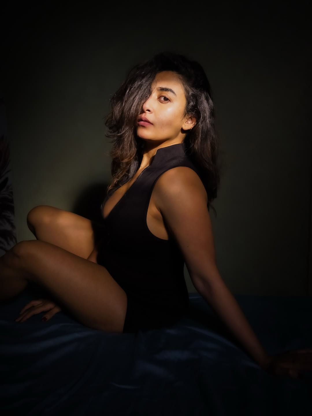 Jinal Joshi's Bold Black Look Defines Modern Confidence