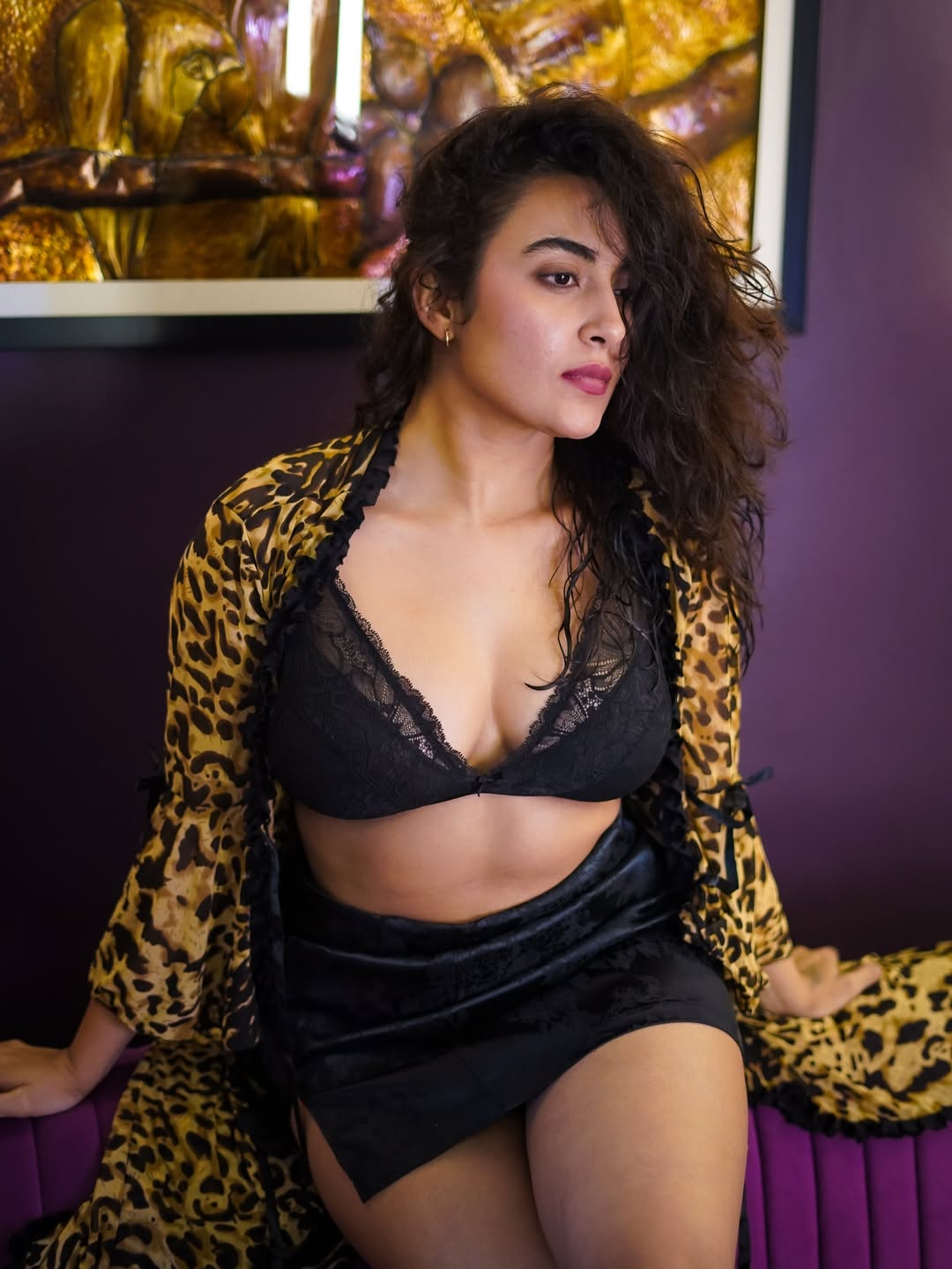 Jinal Joshi's Leopard Kimono and Black Lace Outfit: Bold Glamour Redefined