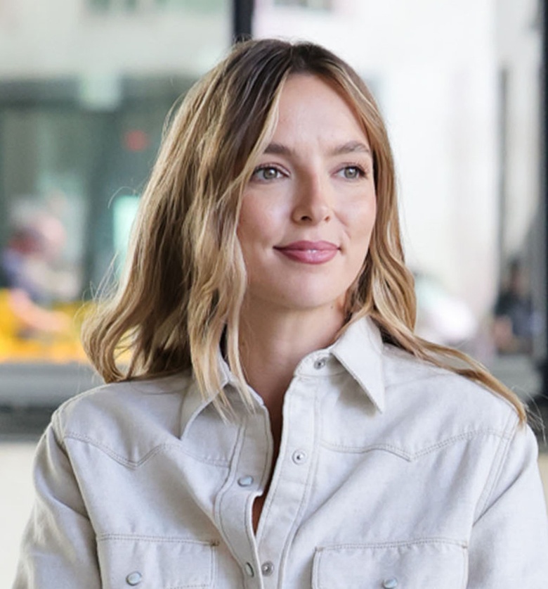 Jodie Comer Captures the Spotlight with Effortless Chic