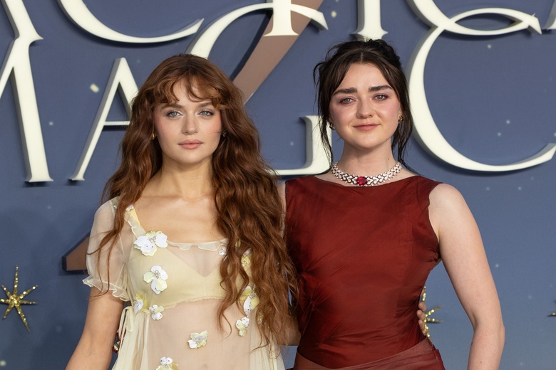 Joey King's Radiant Glow Steals the Spotlight at Hollywood Events