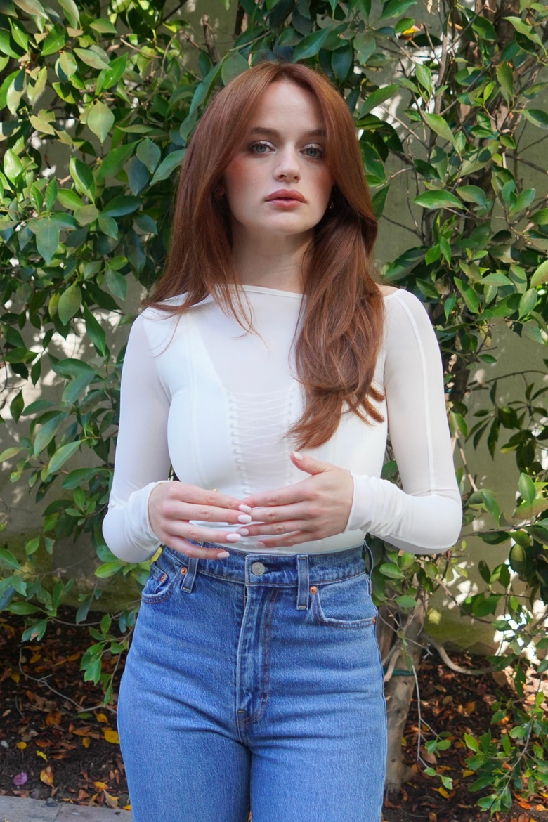 Joey King's Effortlessly Glamorous Day Out in Los Feliz