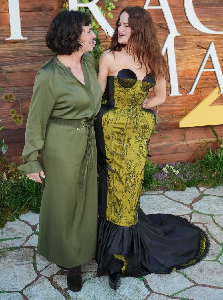 Joey King Radiates Effortless Charm at LA Film Premiere