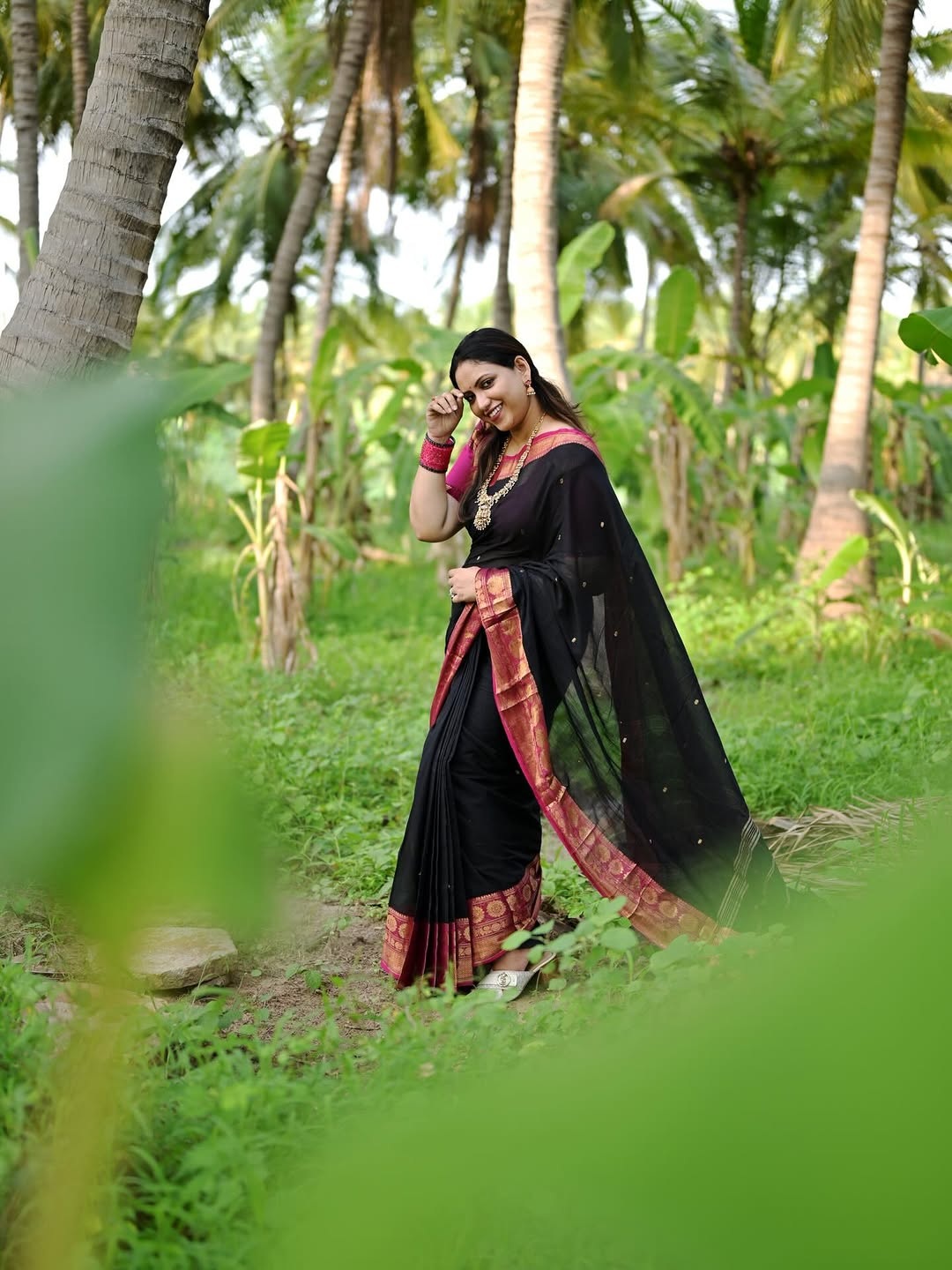 Joy Crizilda's Stunning Saree Looks: A Visual Feast