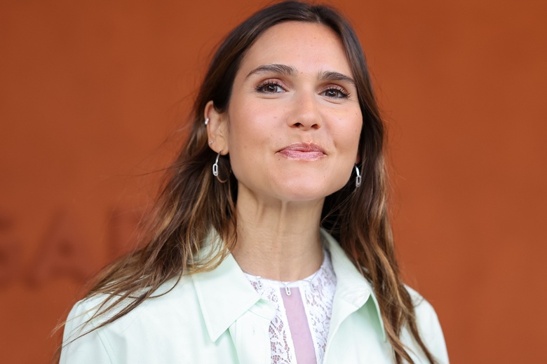 Joyce Jonathan Steals the Show at Paris Fashion Event!