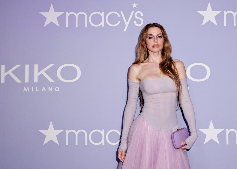 Julia Fox Brings the Glitz and Glamour at NYC Event