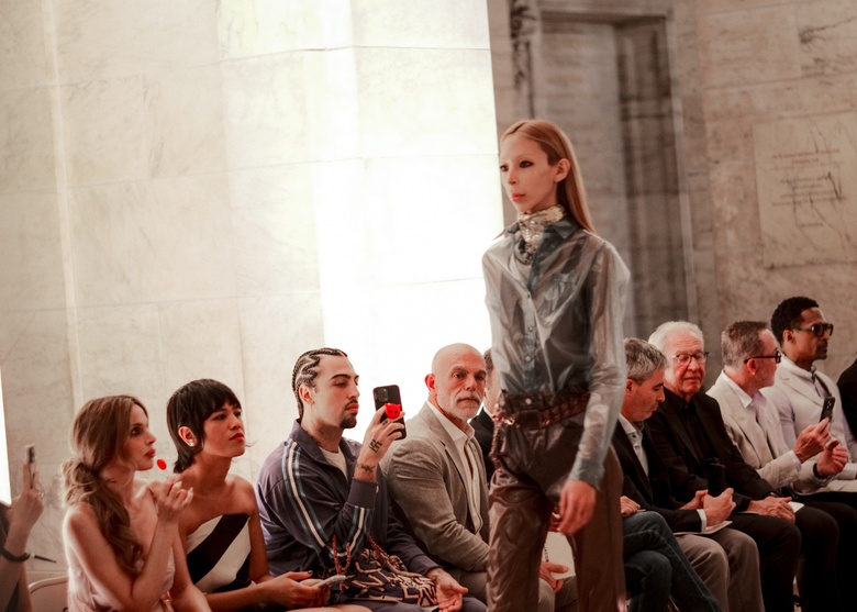 Julia Fox Steals the Spotlight in Chic Ensemble at Fashion Event