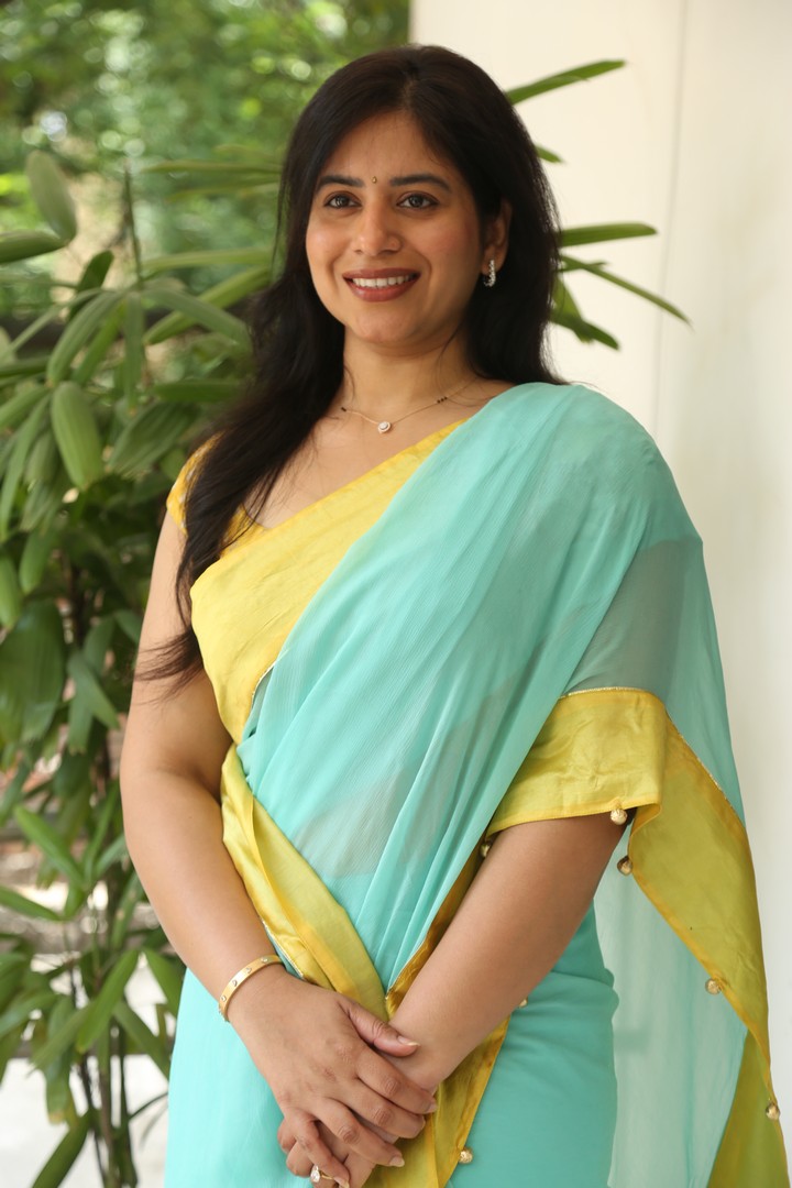 Timeless Elegance: K Niharika Dasari Radiates Poise in Pastel Perfection