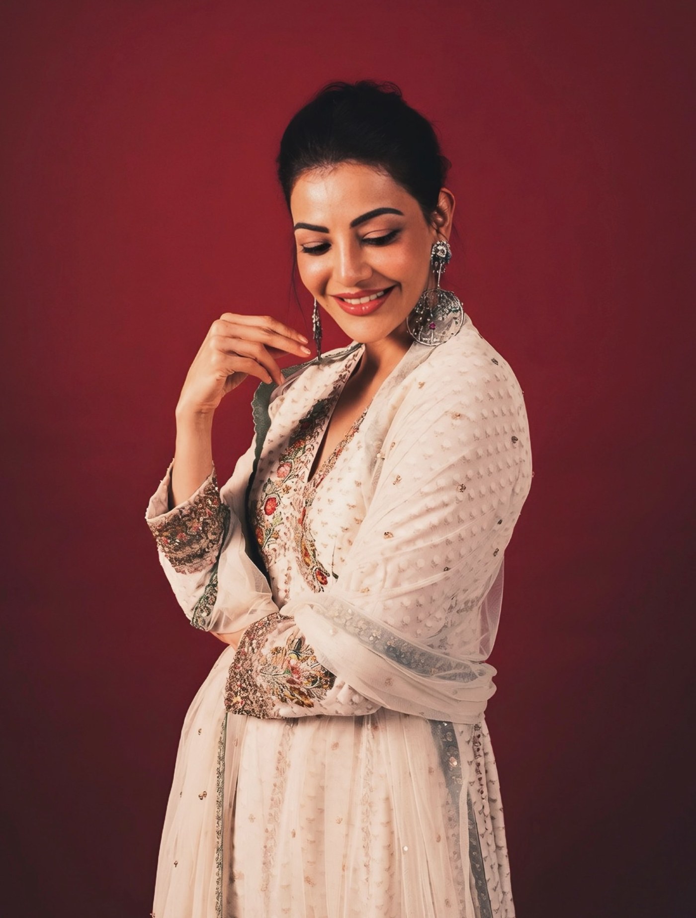 Kajal Aggarwal's Regal Ethnic Glow Defines Festive Fashion Excellence