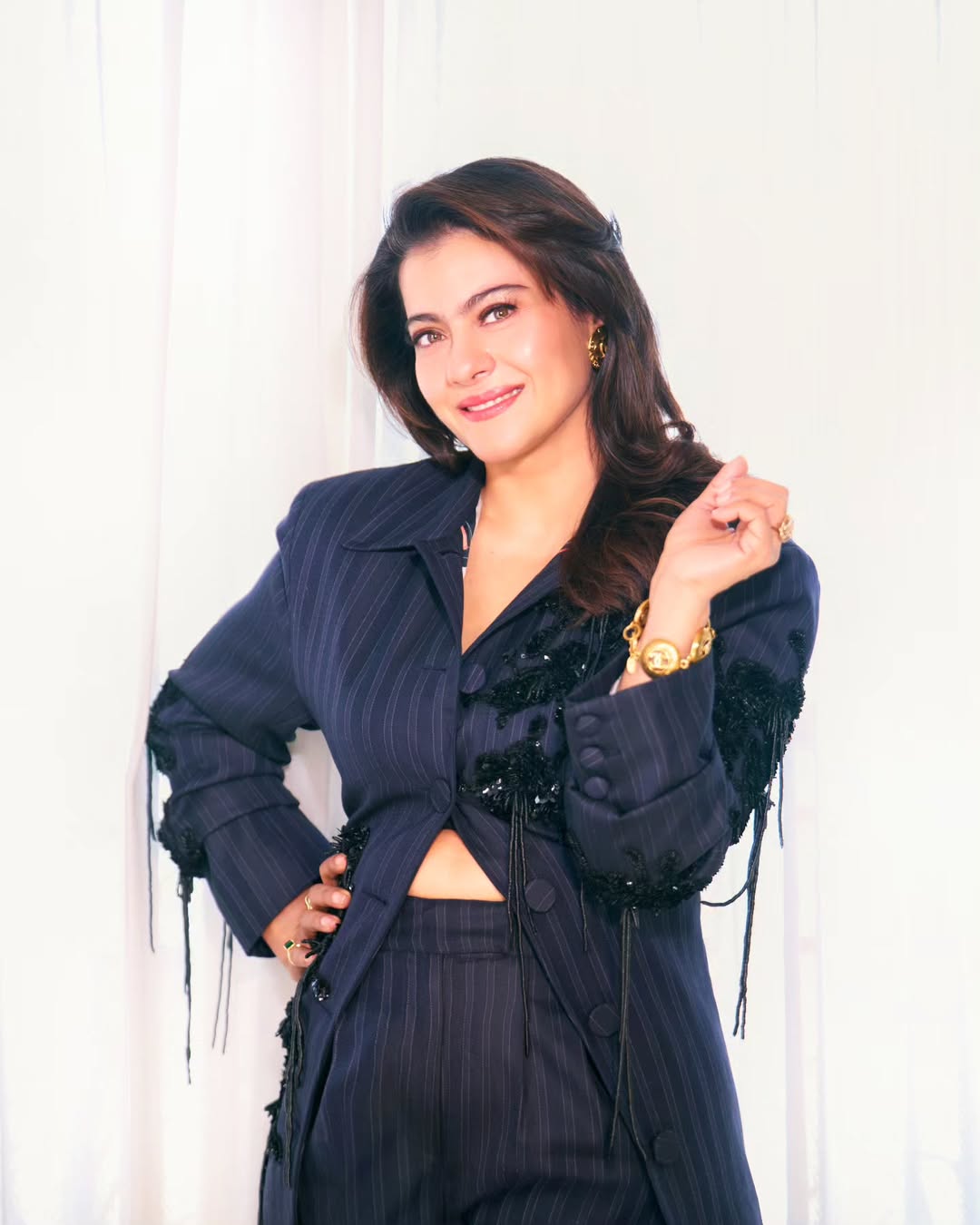 Kajol's Golden Glamour: A Tribute to Timeless Elegance