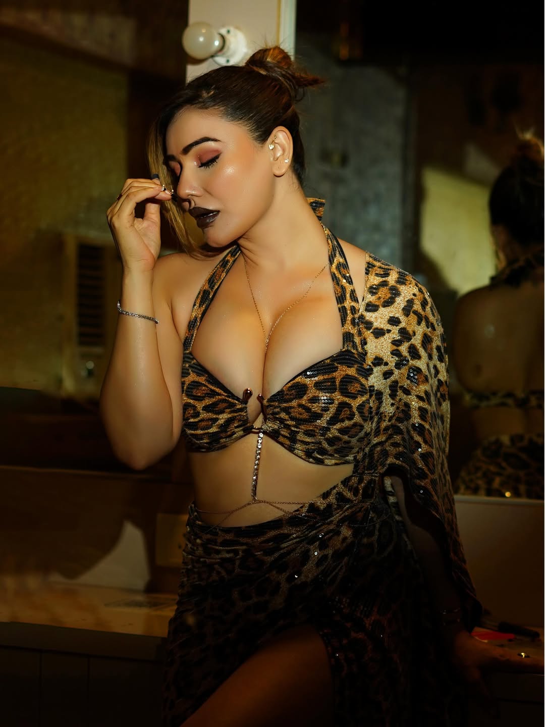 Kangna Sharma's Stunning Look Captures Viral Attention