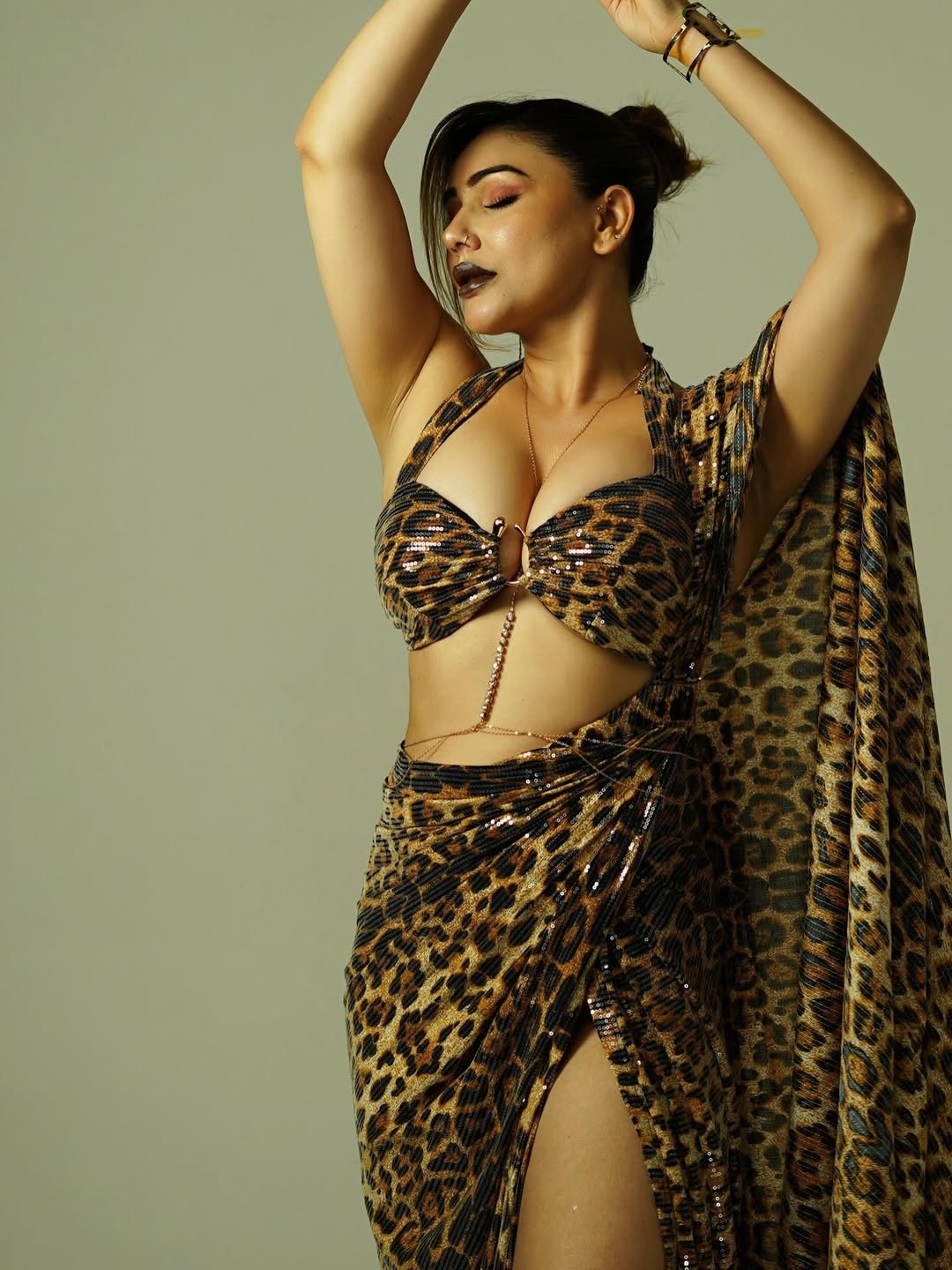Kangna Sharma's Stunning Look Captures Viral Attention