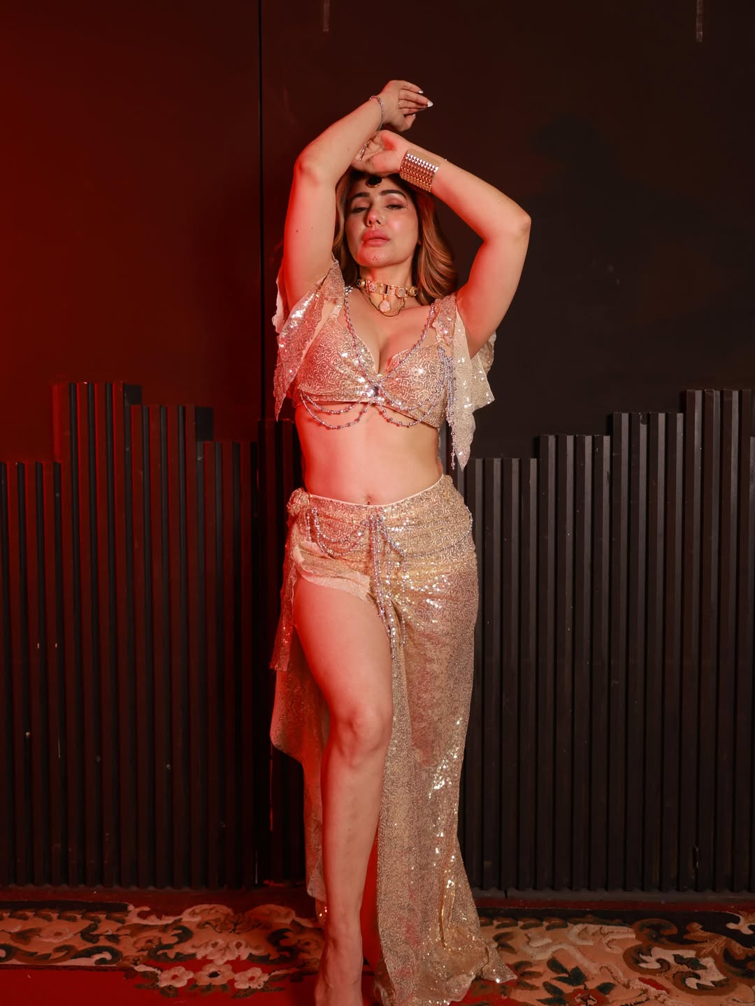 Kangna Sharma's Stunning Look: A Gallery of Glamour