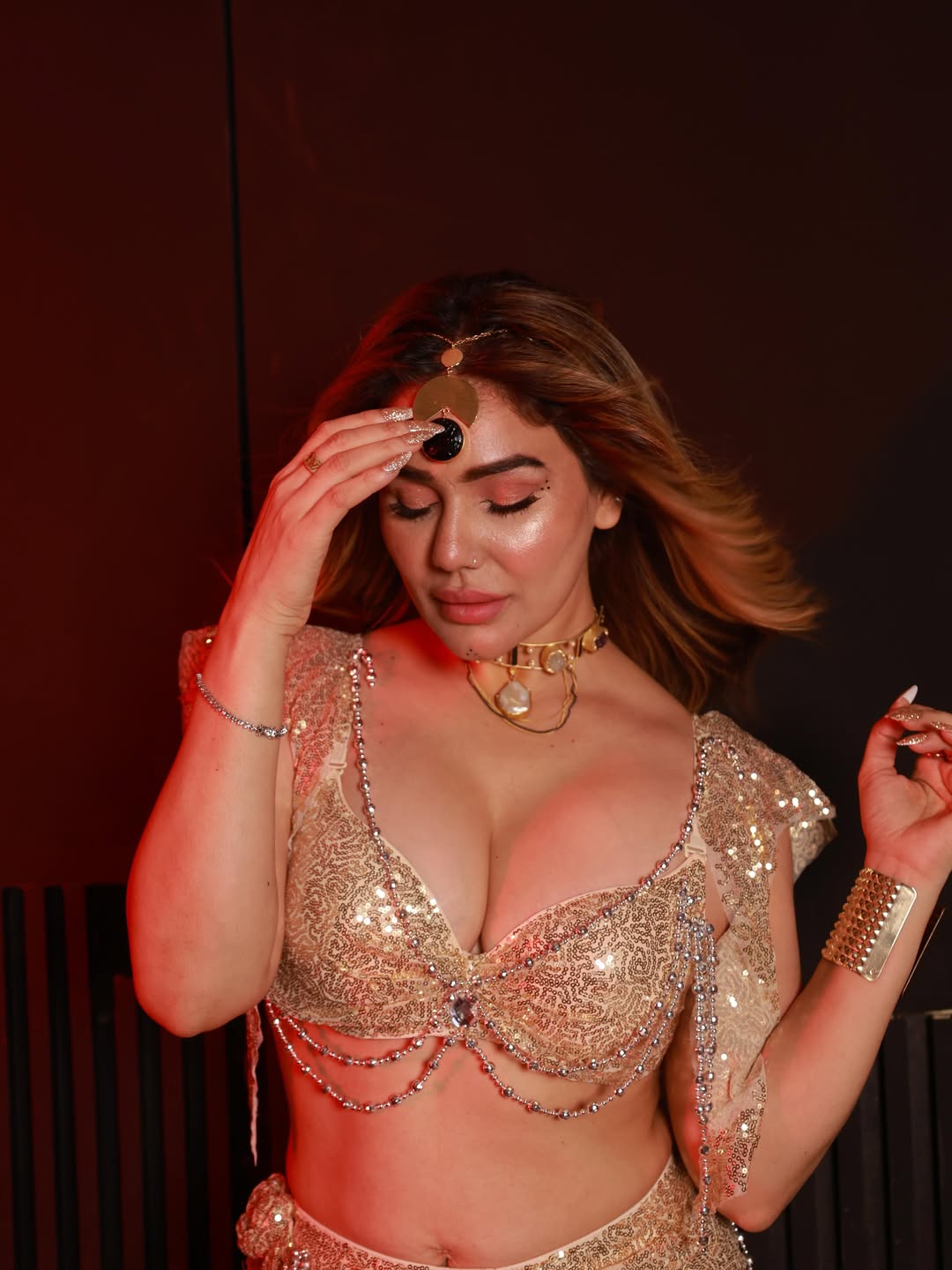 Kangna Sharma's Stunning Look: A Gallery of Glamour