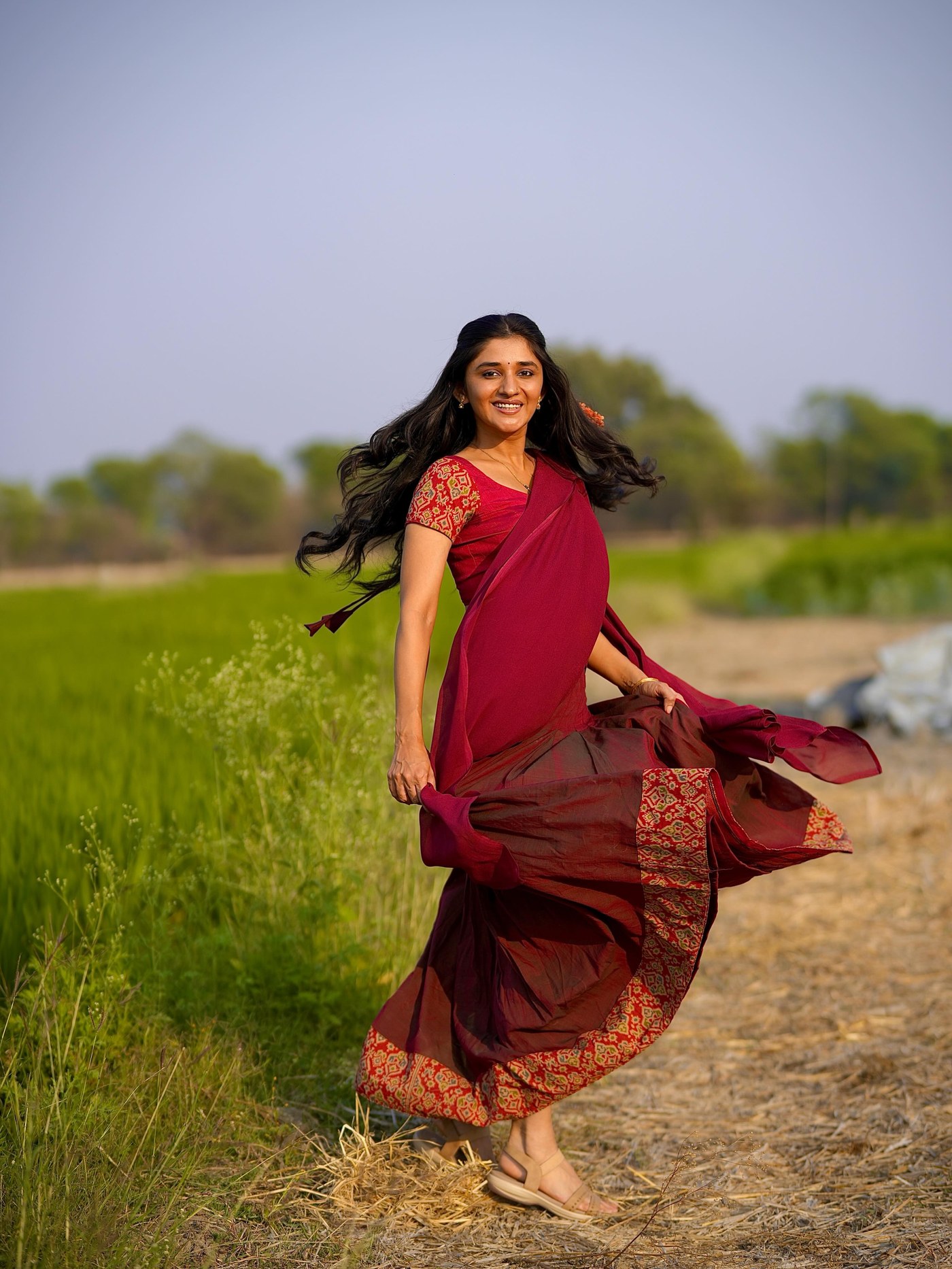 Kanika Mann Owns the Spotlight with Playful Diva Attitude