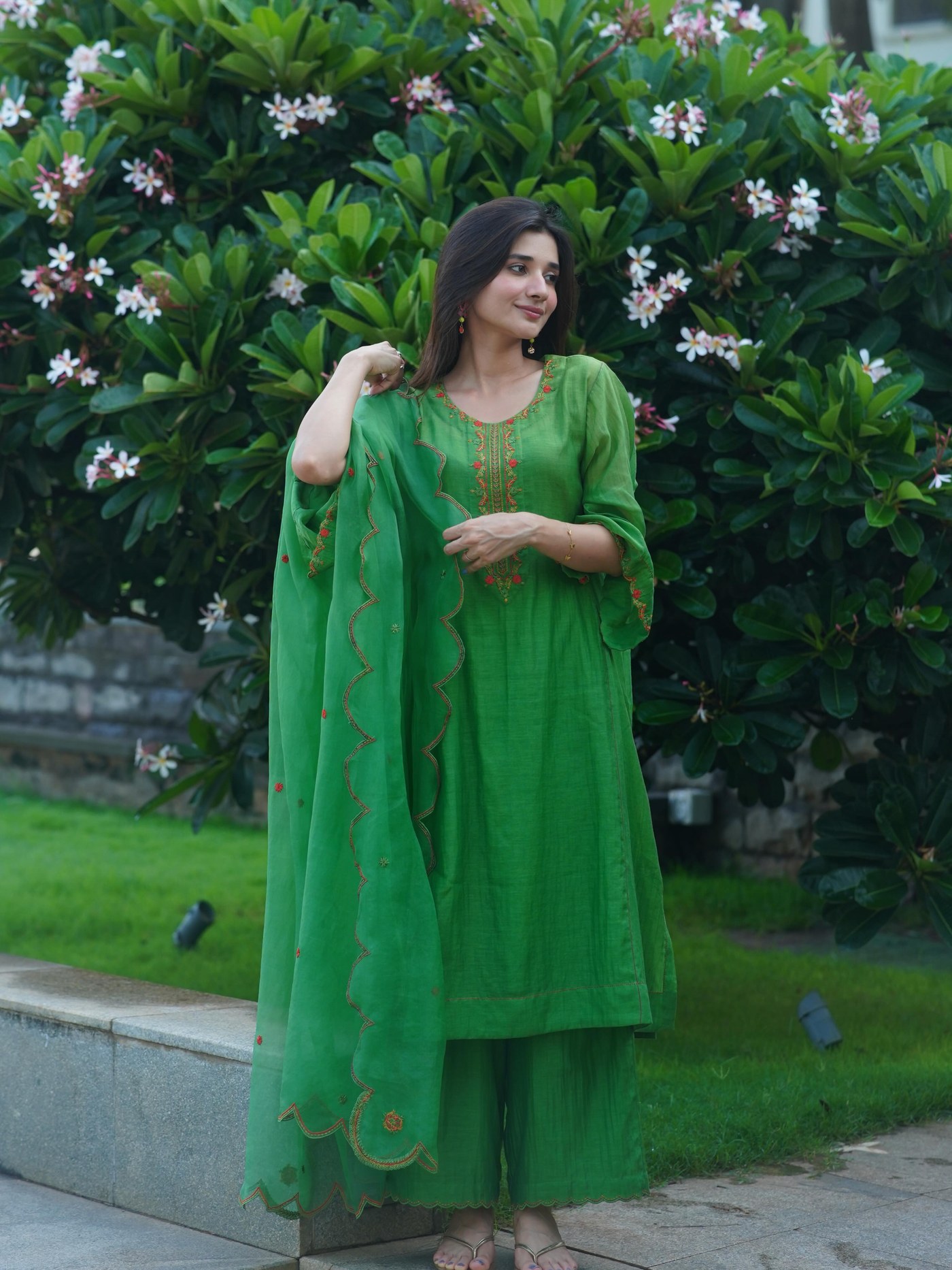 Kanika Mann Owns the Spotlight with Playful Diva Attitude