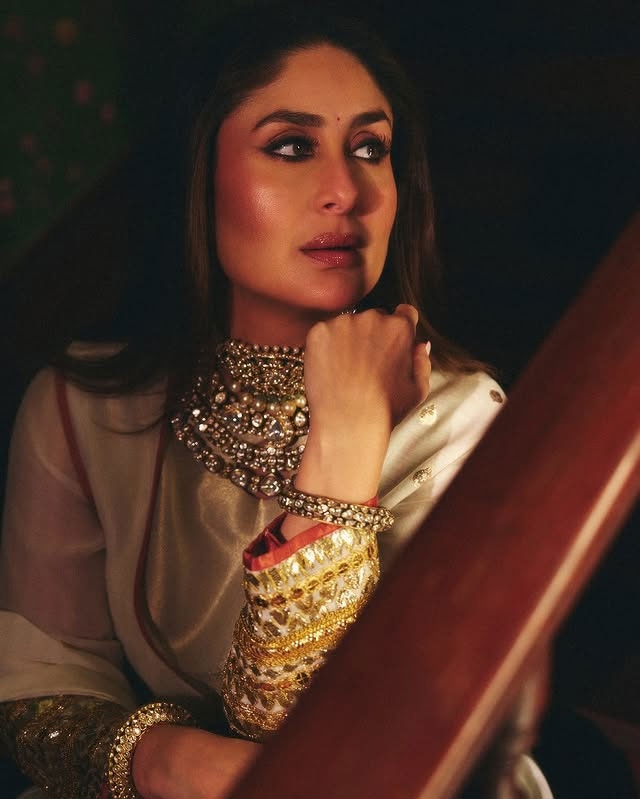 Kareena's Evening Shine in Shimmering Crystals!