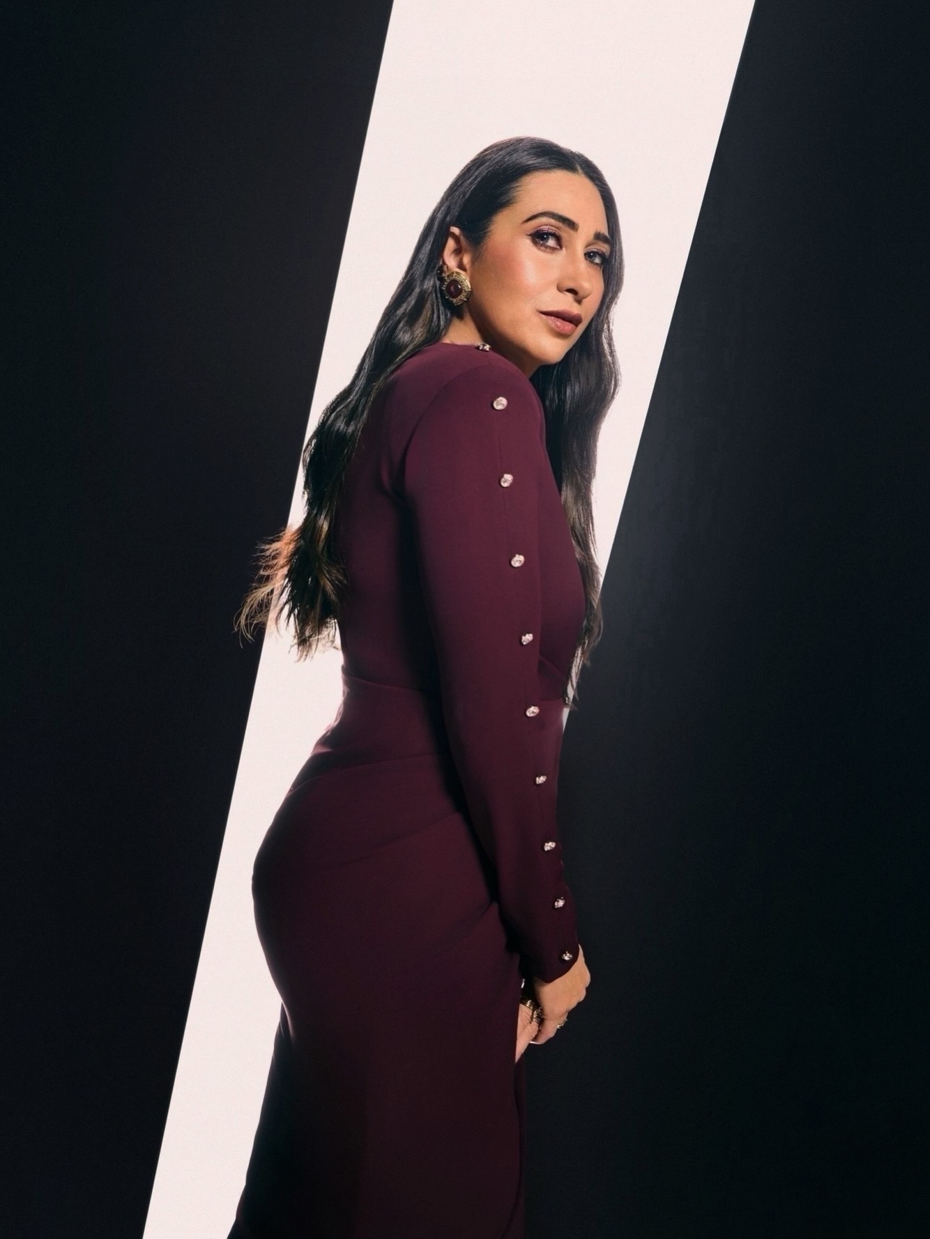Karisma Kapoor's Regal Burgundy Glow: The Ultimate Style Icon Moment