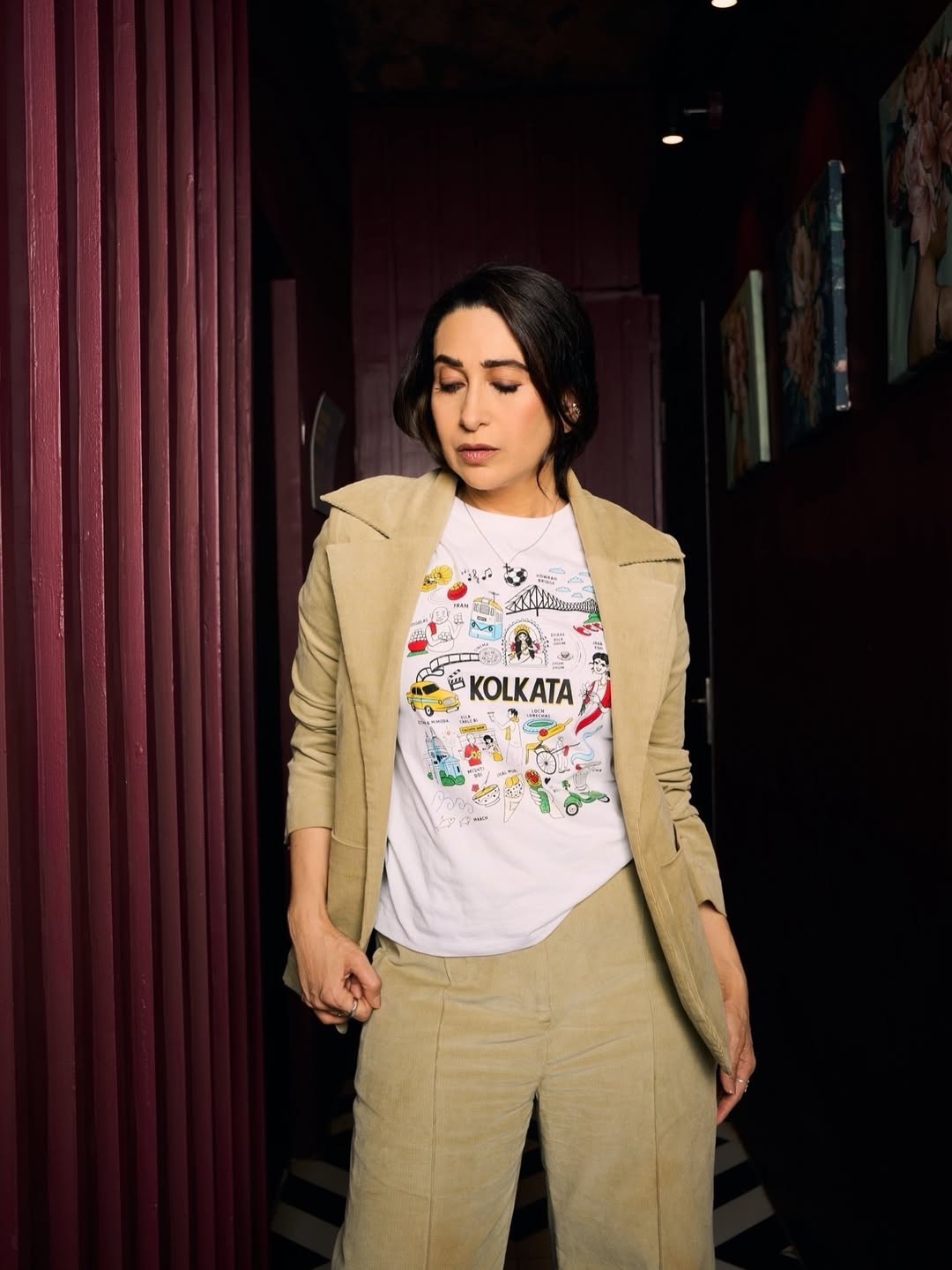 Karisma Kapoor's Stunning Glamour Moments in This Photo Gallery
