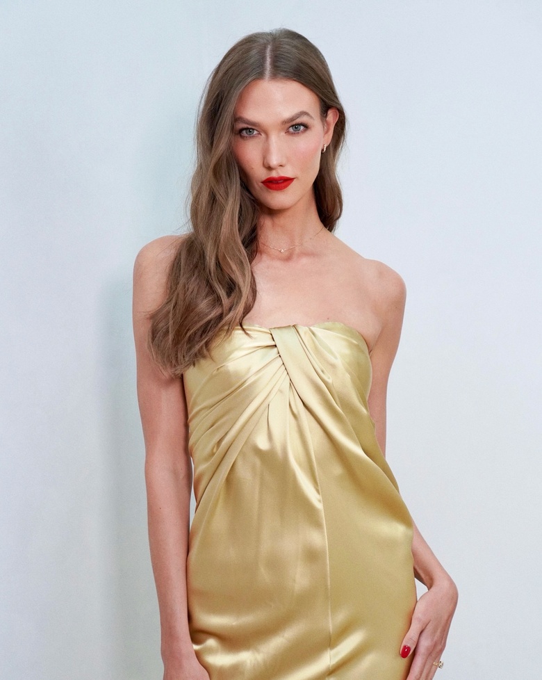Karlie Kloss's Parisian Chic: An Effortlessly Glamorous Style Moment