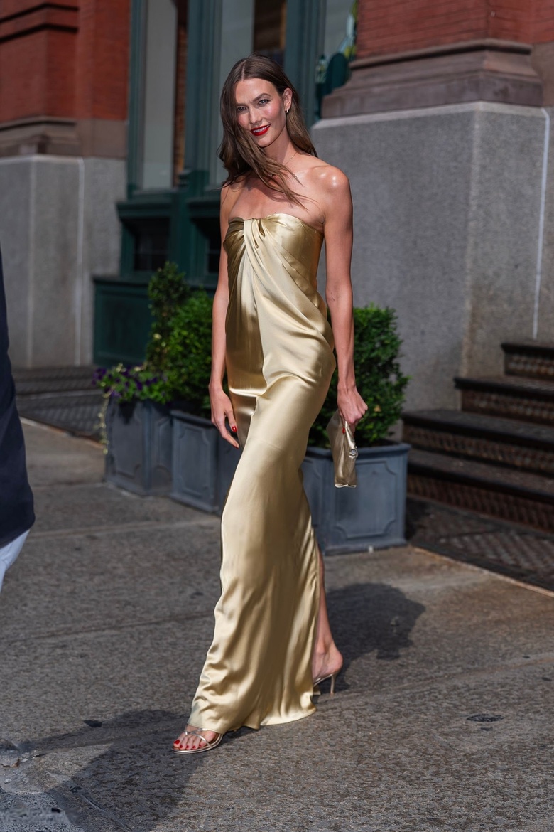 Karlie Kloss's Parisian Chic: An Effortlessly Glamorous Style Moment