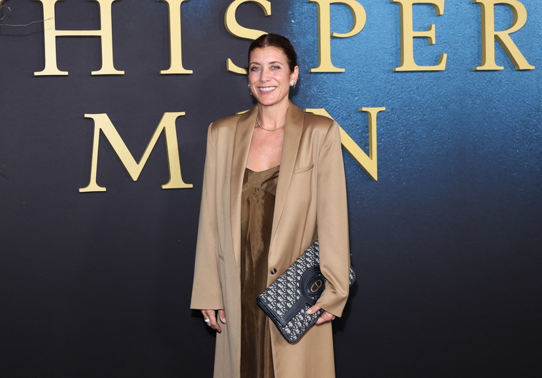 Kate Walsh Radiates Hollywood Glamour at Major Film Premiere