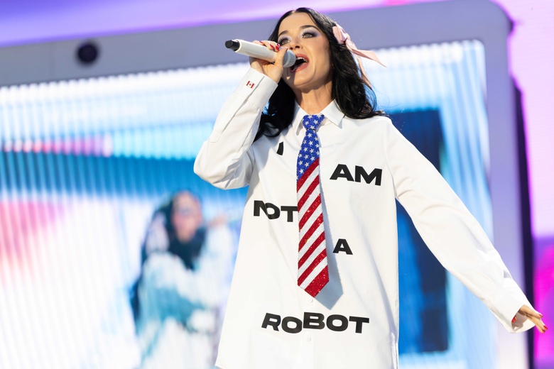 Katy Perry’s Radiant Style Steals the Show at Grand Events