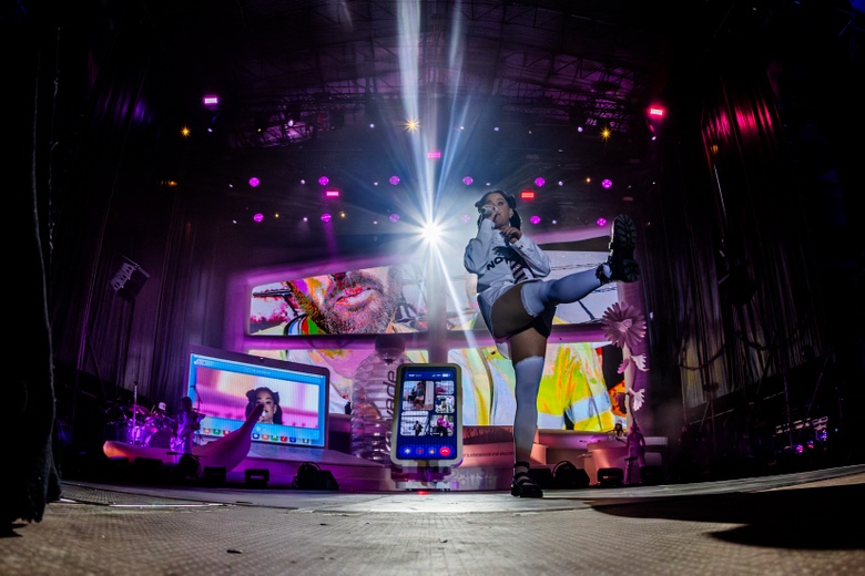 From Paris to PRIDE: Katy Perry’s Electrifying Global Star Power!