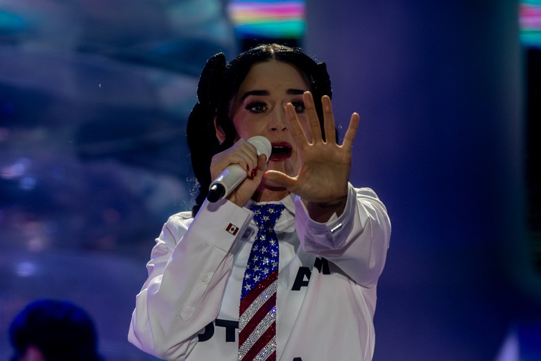 From Paris to PRIDE: Katy Perry’s Electrifying Global Star Power!