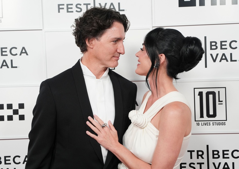 Katy Perry's Radiant Moment at the Tribeca Festival Premiere!