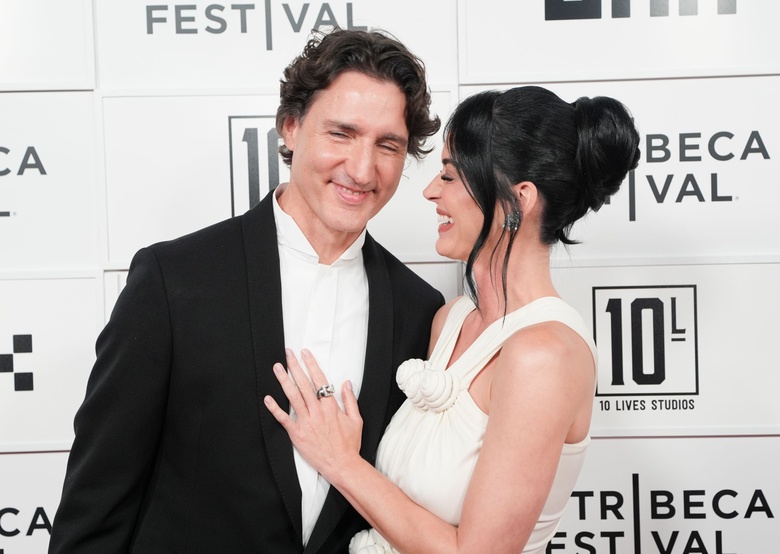 Katy Perry's Radiant Moment at the Tribeca Festival Premiere!