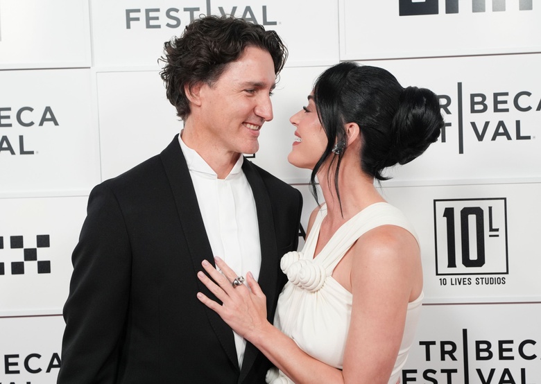 Katy Perry's Radiant Moment at the Tribeca Festival Premiere!