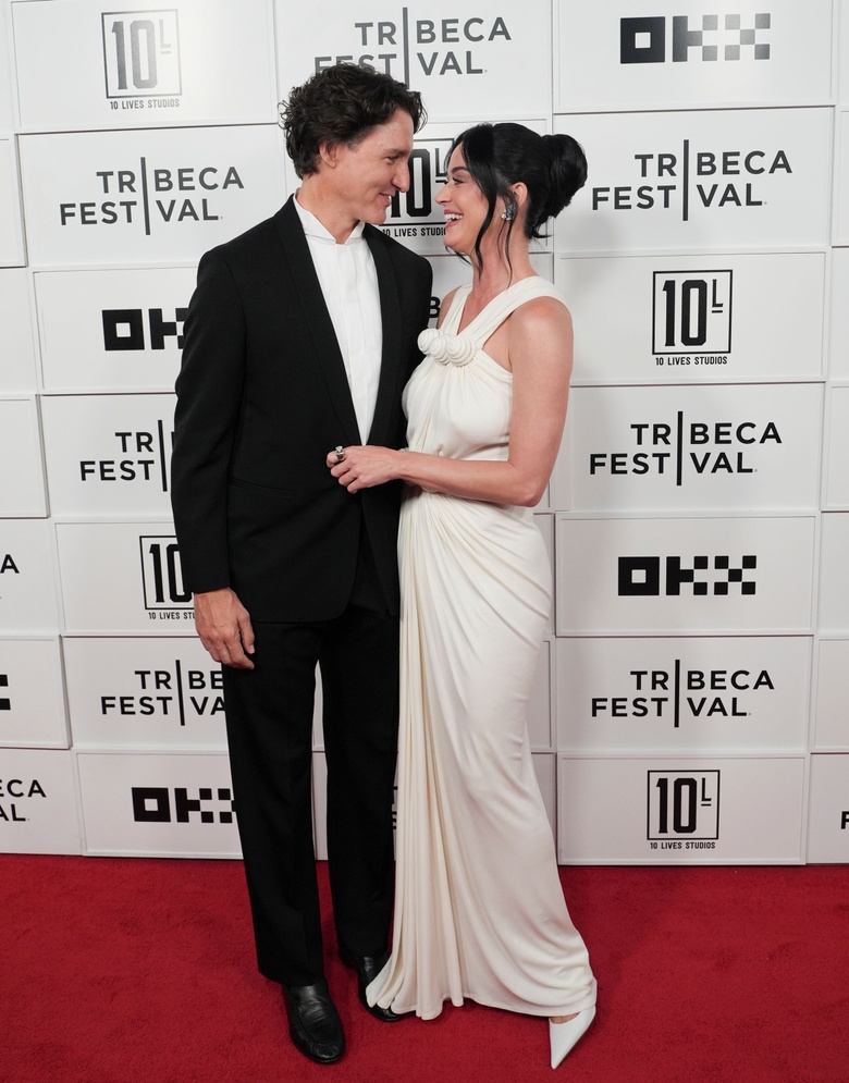 Katy Perry's Radiant Moment at the Tribeca Festival Premiere!