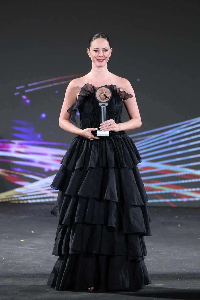 Effortless Glamour: Kaya Scodelario Steals the Spotlight at Taormina Festival!