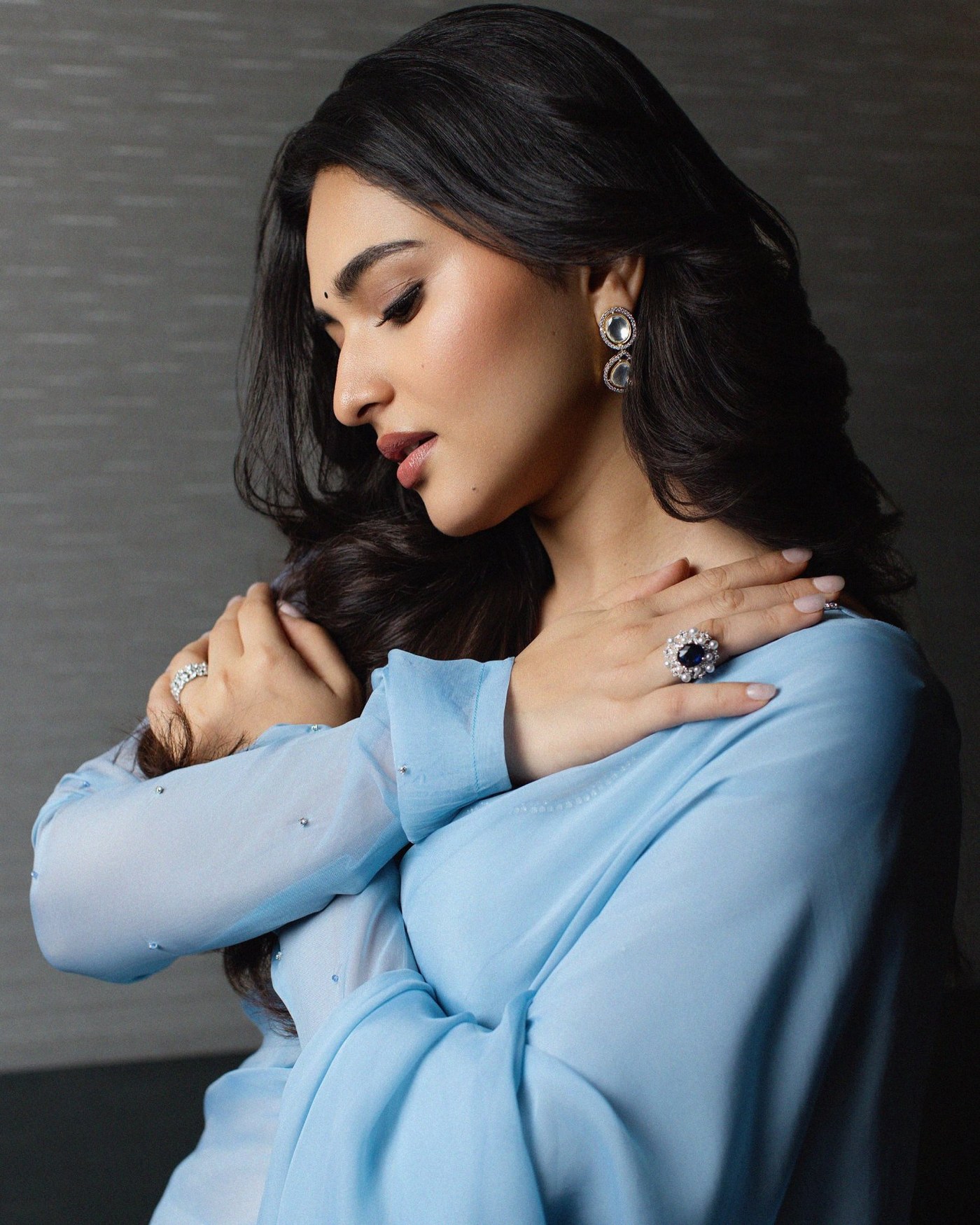 Kayadu Lohar’s Royal Blue Saree Captivates Hearts with Regal Ethnic Charm