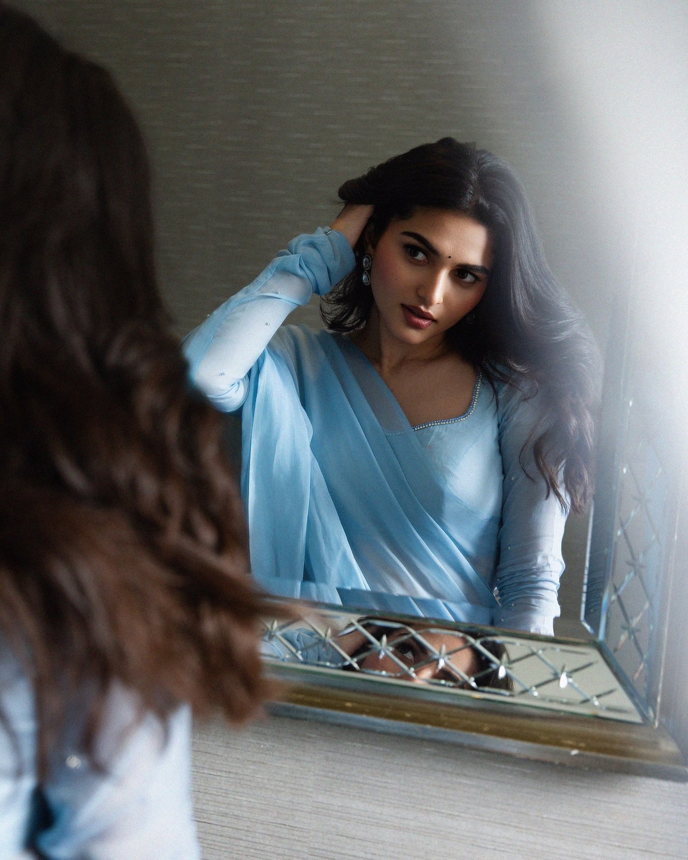 Kayadu Lohar’s Royal Blue Saree Captivates Hearts with Regal Ethnic Charm