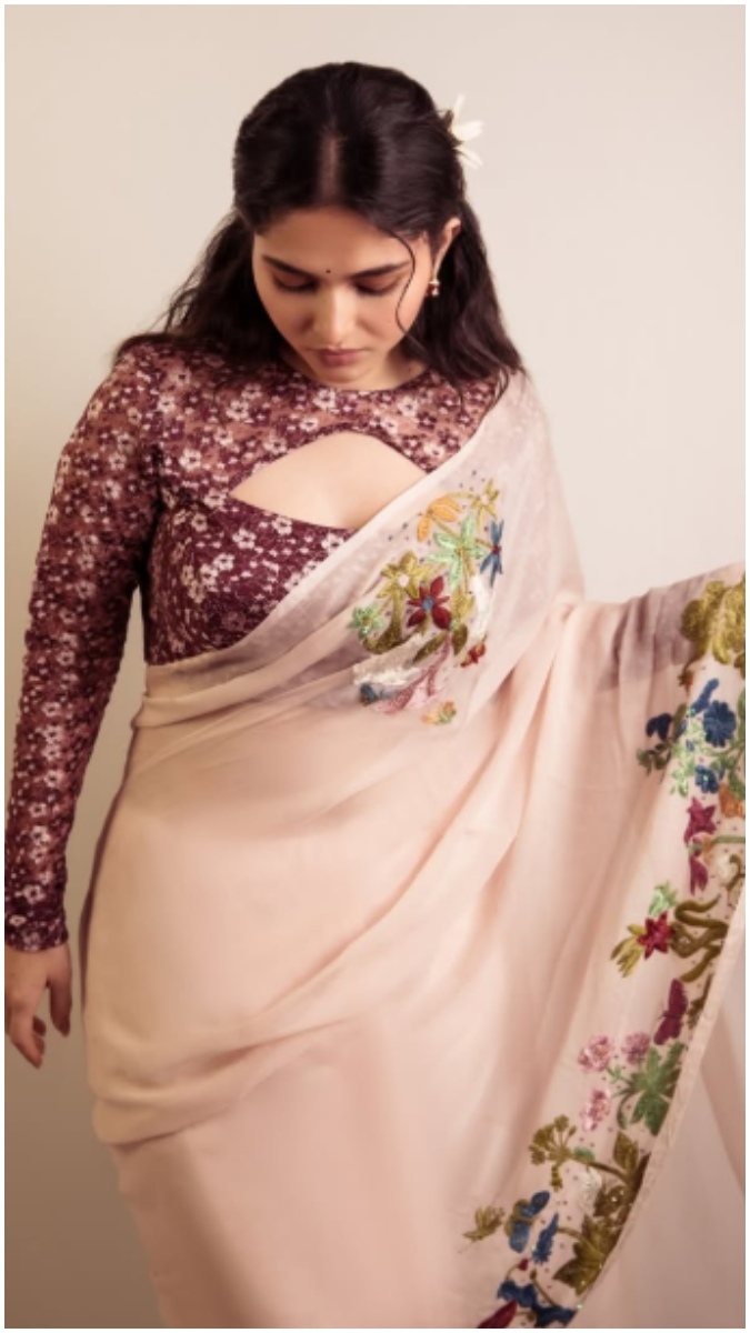 Kayadu Lohar's Stunning Instagram Photos Princess Cut Blouse Look