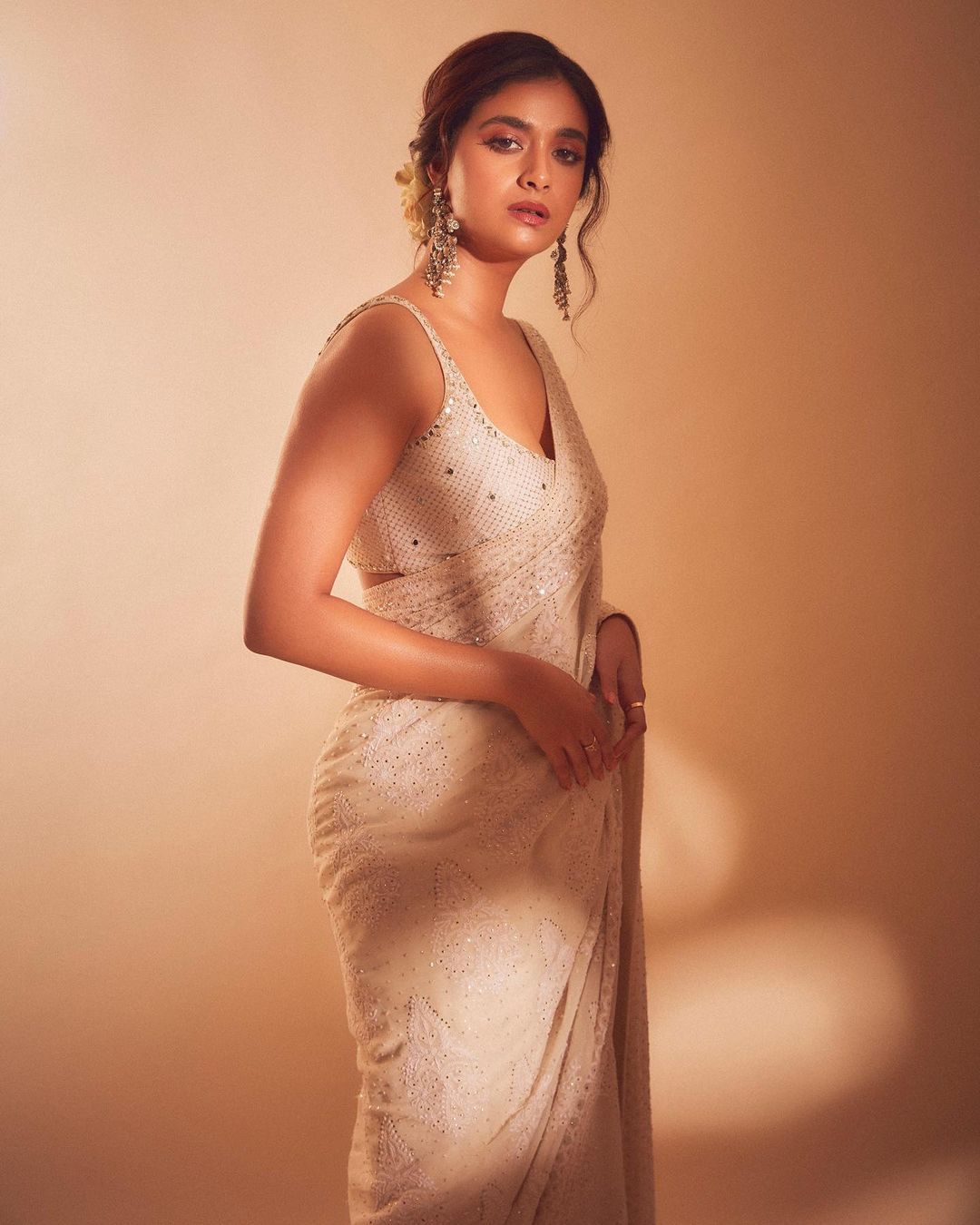 Keerthy Suresh Dasara Movie Promos Photos Fashion Gallery