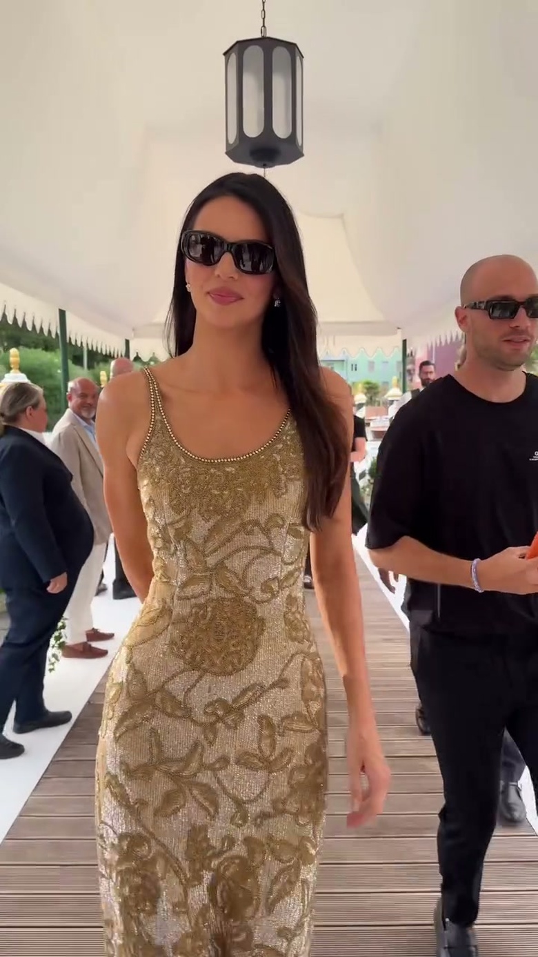 Kendall Jenner's Effortlessly Chic Look Steals the Spotlight