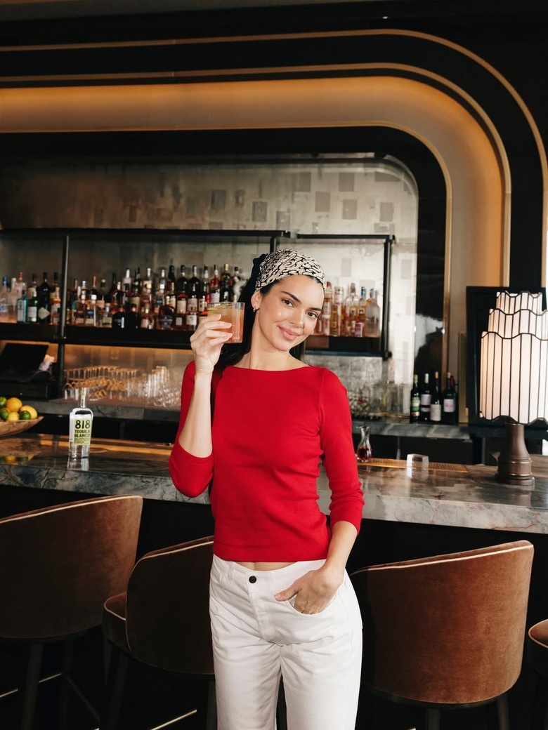 Kendall Jenner Stuns in NYC Style Spotlight: Chic and Effortlessly Glamorous