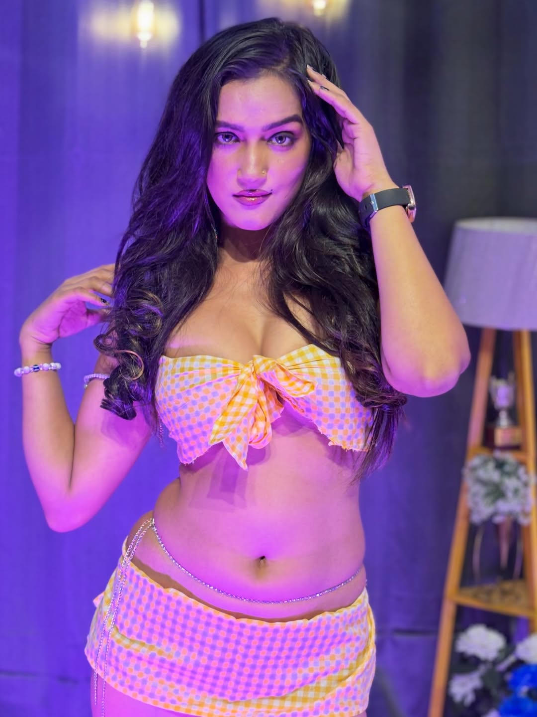 Khushbu Yadav's Retro Glam Masterpiece Stunning Bollywood Style