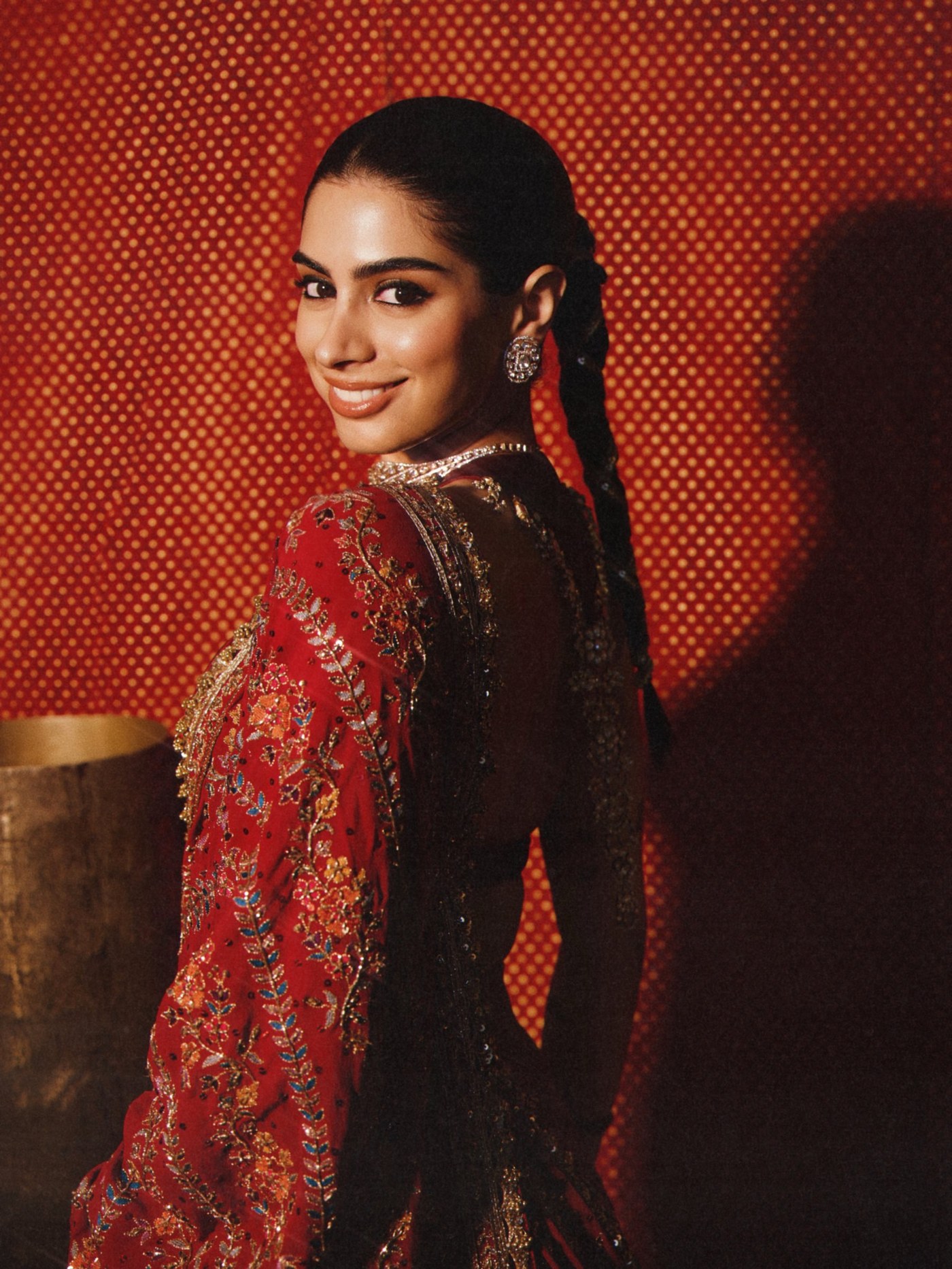 Khushi Kapoor's Festive Statement in Manish Malhotra Couture