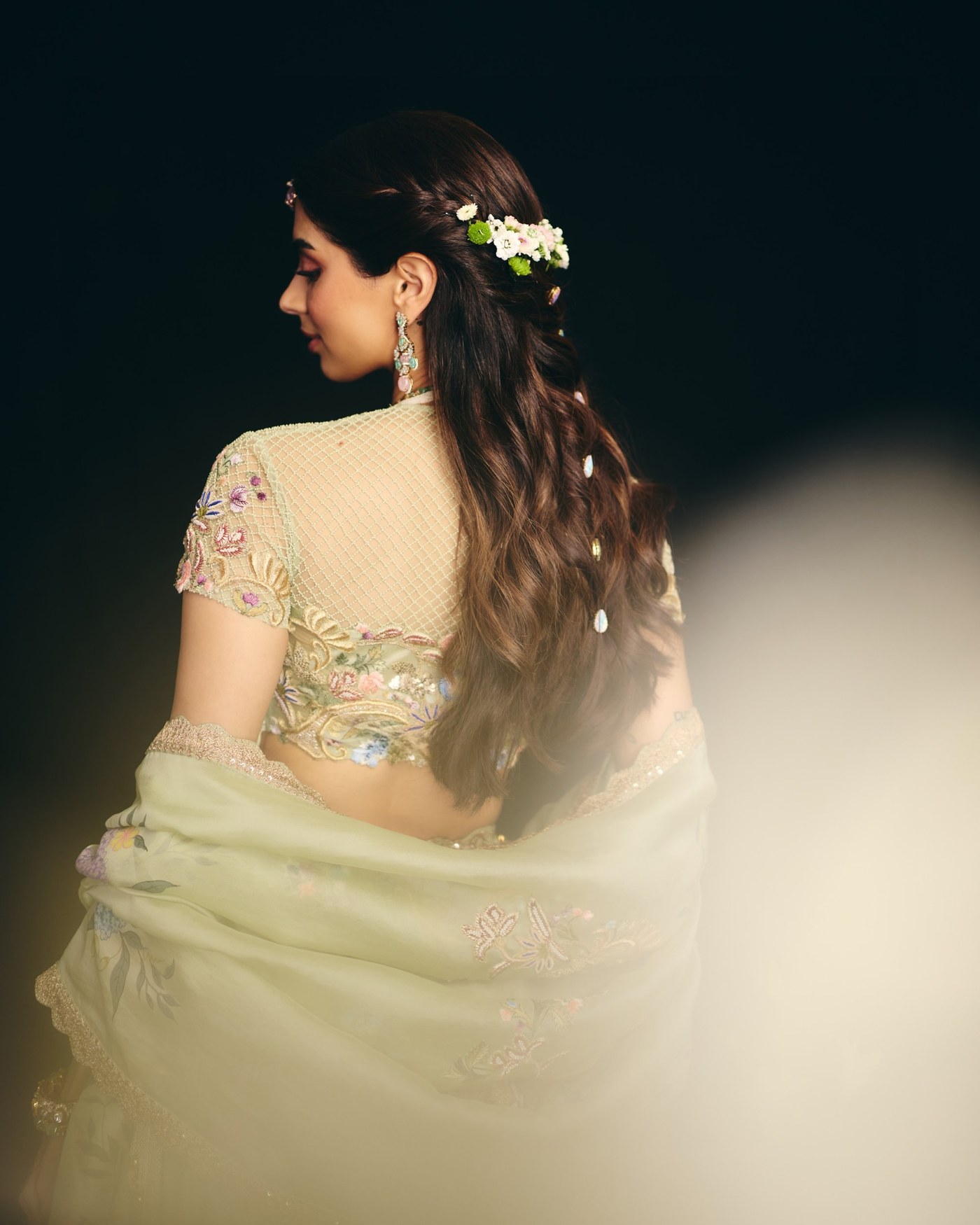 Khushi Kapoor Turns Heads in Dreamy Pastel Green Lehenga at Wedding!