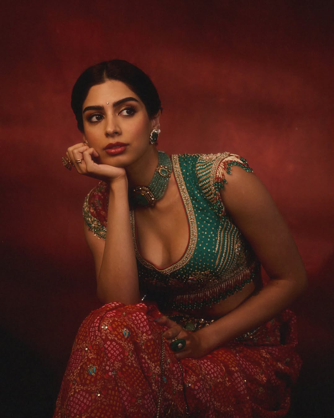 Khushi Kapoor Brings Regal Radiance in Stunning Traditional Lehenga Look