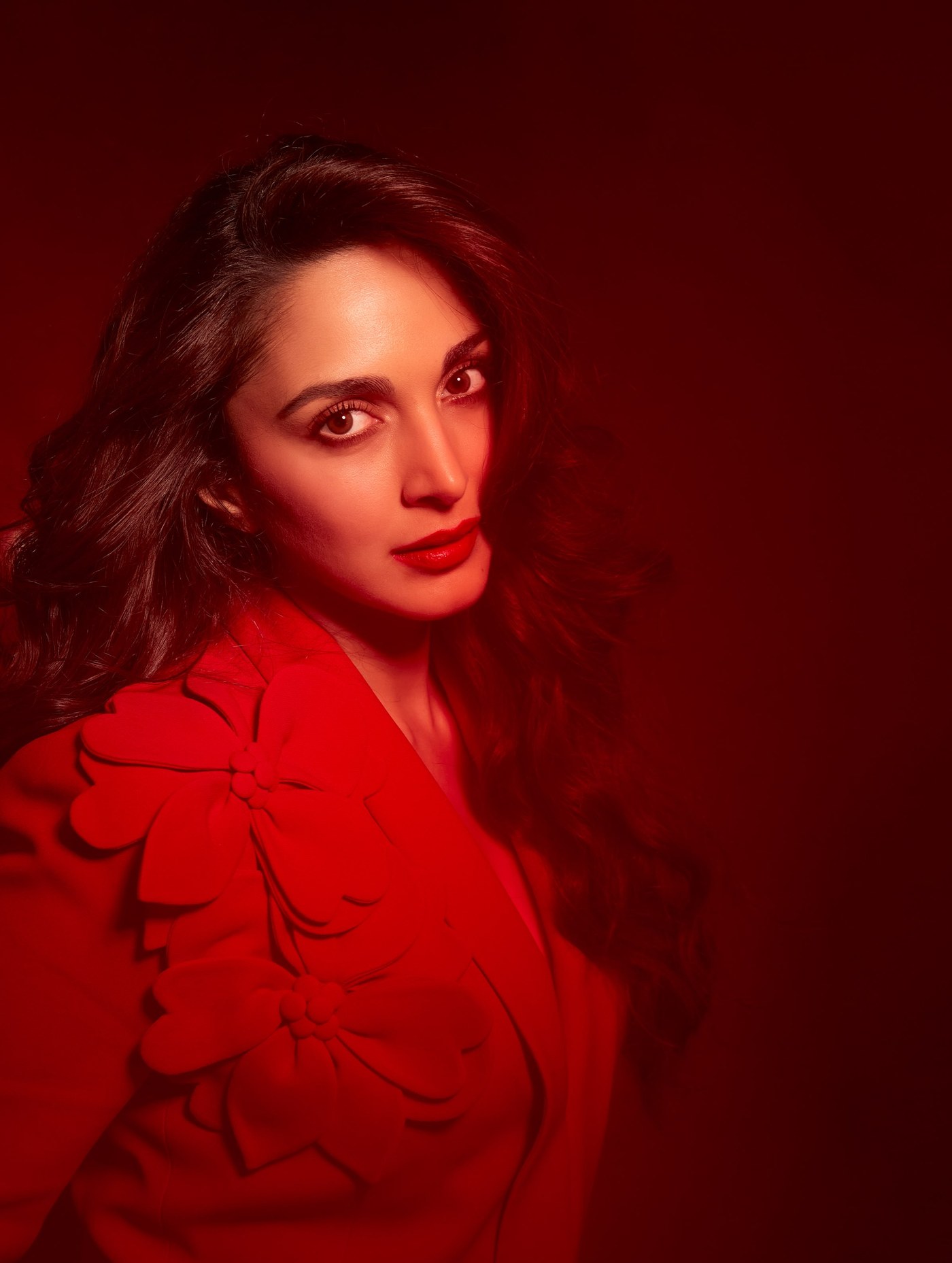 Kiara Advani Slays in Red Power Dressing: The Perfect Blend of Playful Confidence and Chic Tailoring