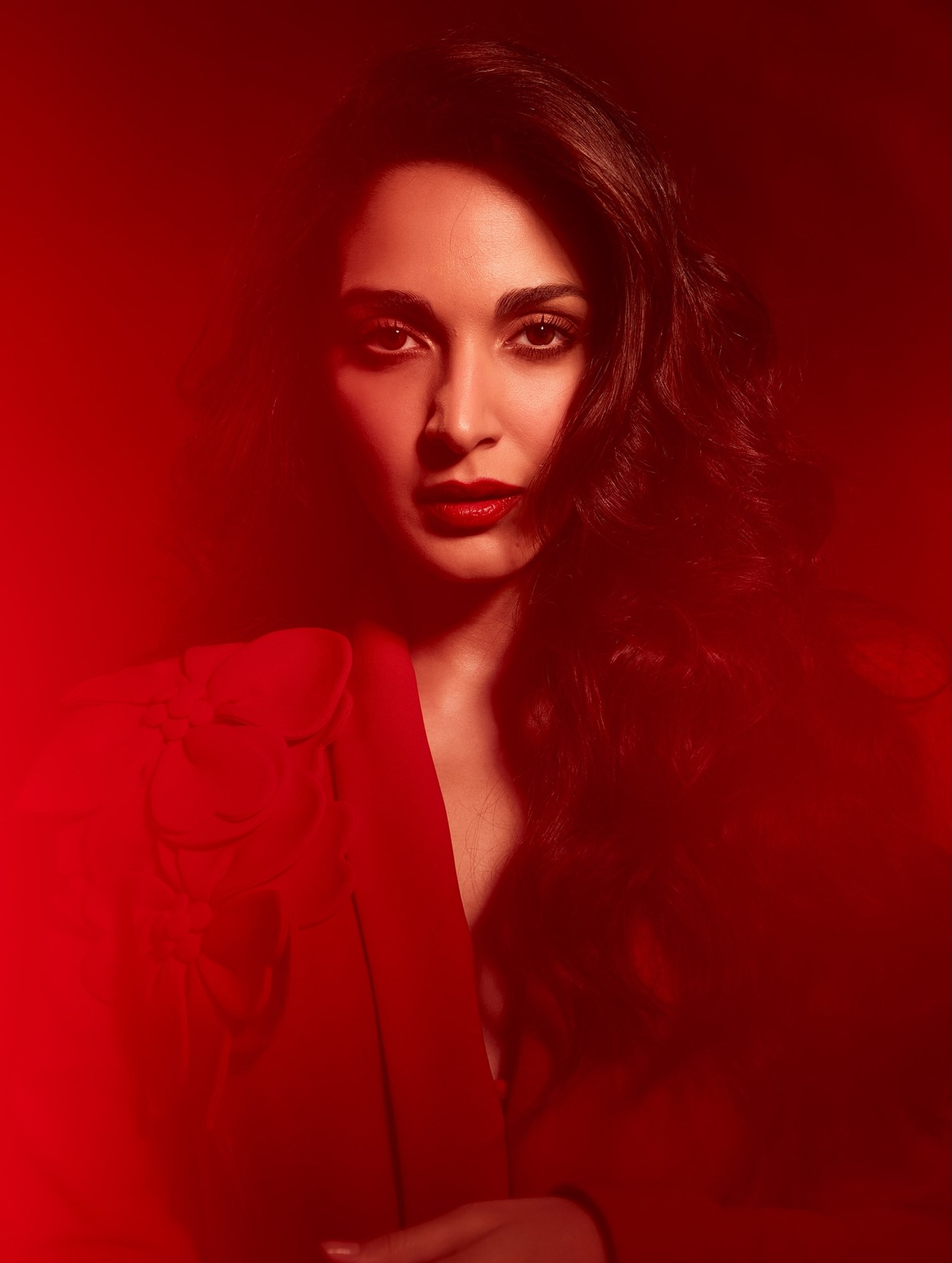 Kiara Advani Slays in Red Power Dressing: The Perfect Blend of Playful Confidence and Chic Tailoring