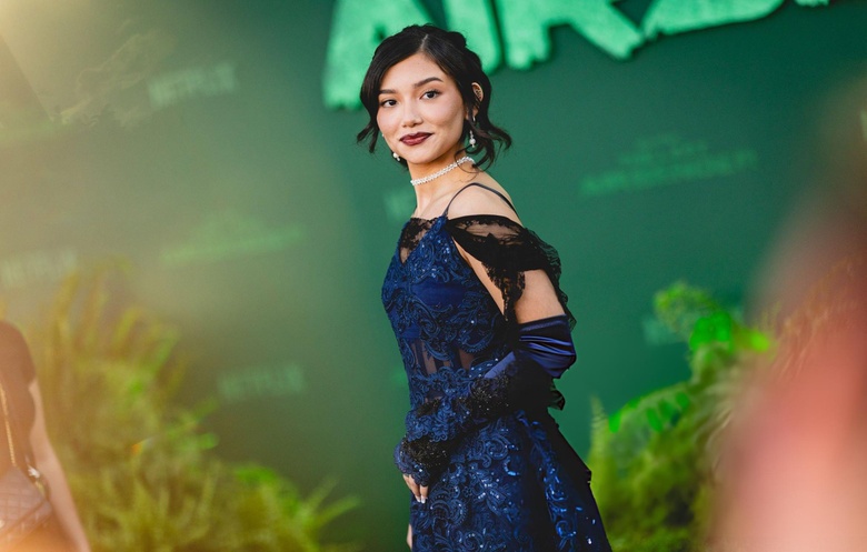 Kiawentiio Steals the Show! Obsessed with This Stunning Red Carpet Look
