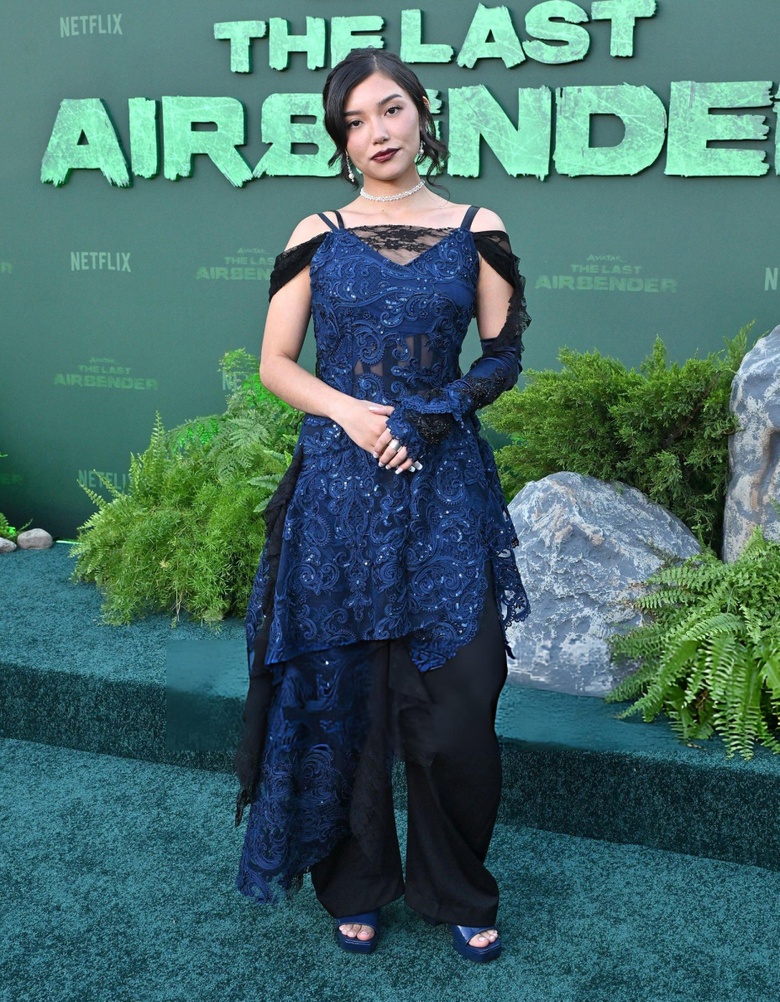 Kiawentiio Steals the Show! Obsessed with This Stunning Red Carpet Look