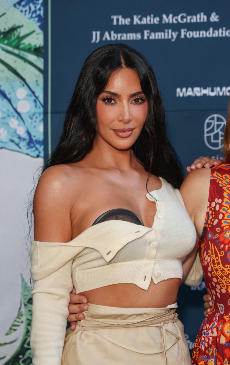 Kim Kardashian Captures the Spotlight at Hollywood's Elite Soiree