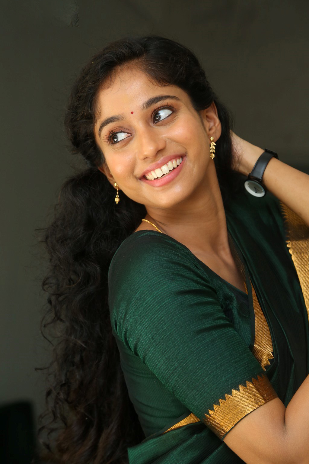 Krisha Kurup Stunning Movie Actress Photos Gallery