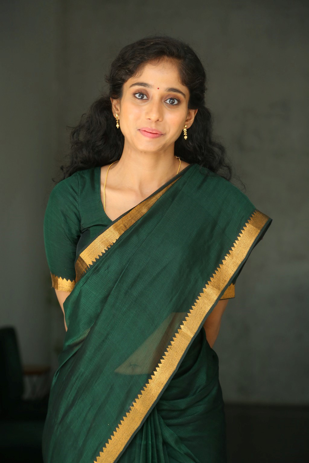 Krisha Kurup Stunning Movie Actress Photos Gallery